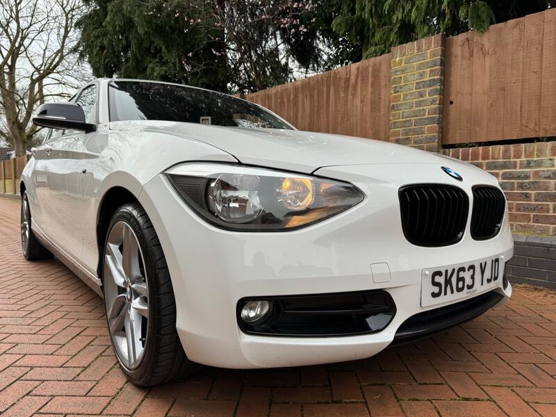 BMW 1 SERIES