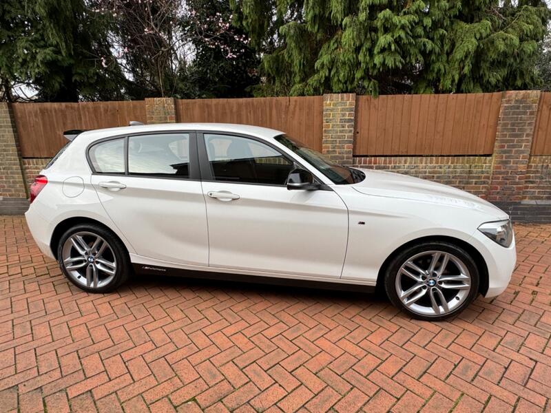 BMW 1 SERIES