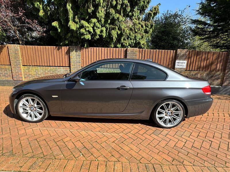 BMW 3 SERIES