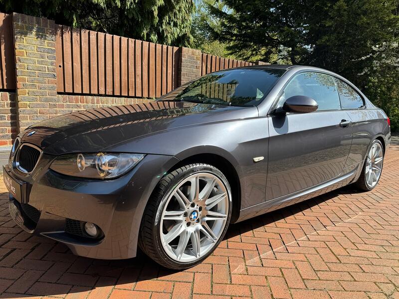 BMW 3 SERIES