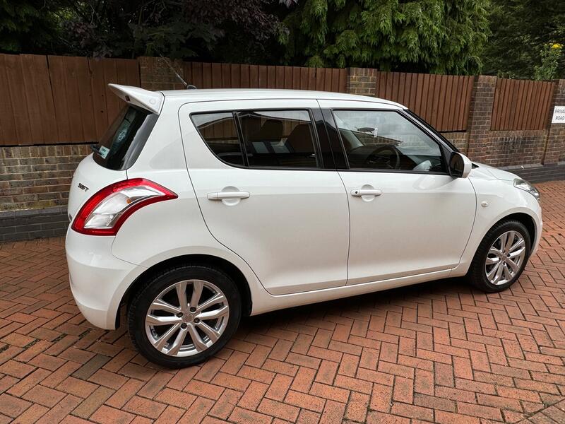 SUZUKI SWIFT