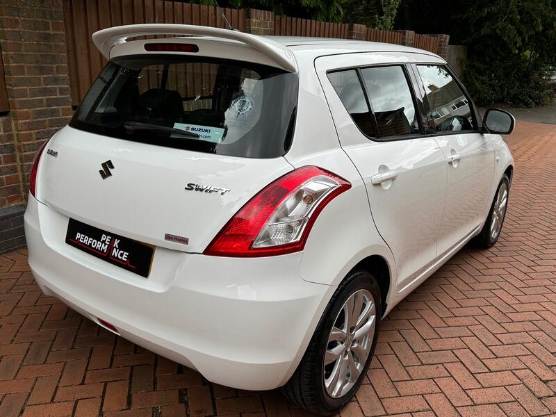 SUZUKI SWIFT