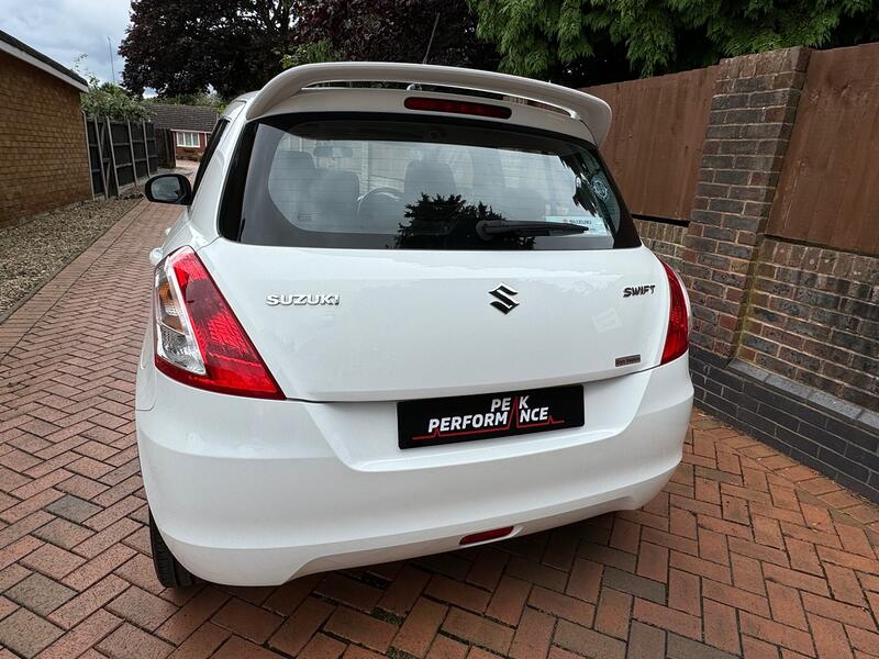 SUZUKI SWIFT