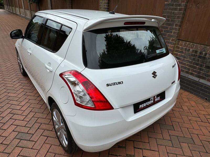 SUZUKI SWIFT