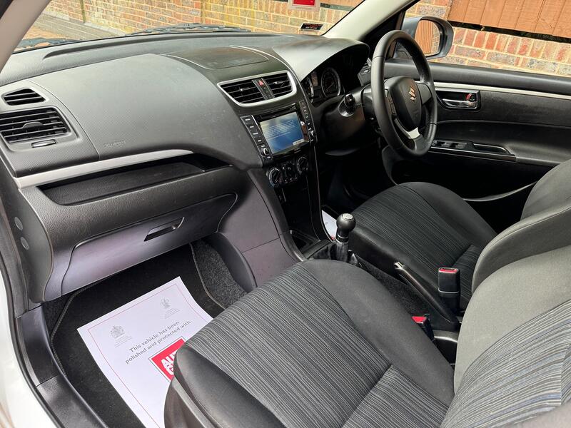 SUZUKI SWIFT