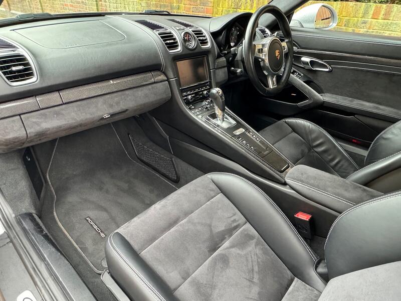 PORSCHE CAYMAN