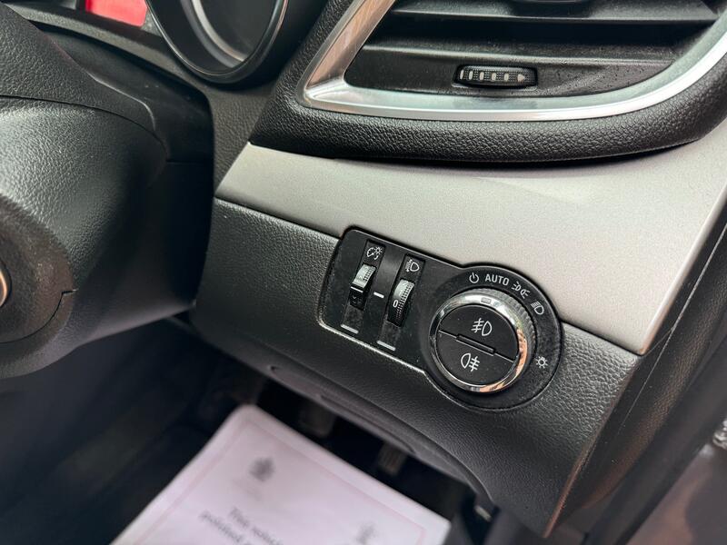 VAUXHALL MOKKA