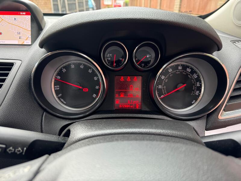 VAUXHALL MOKKA