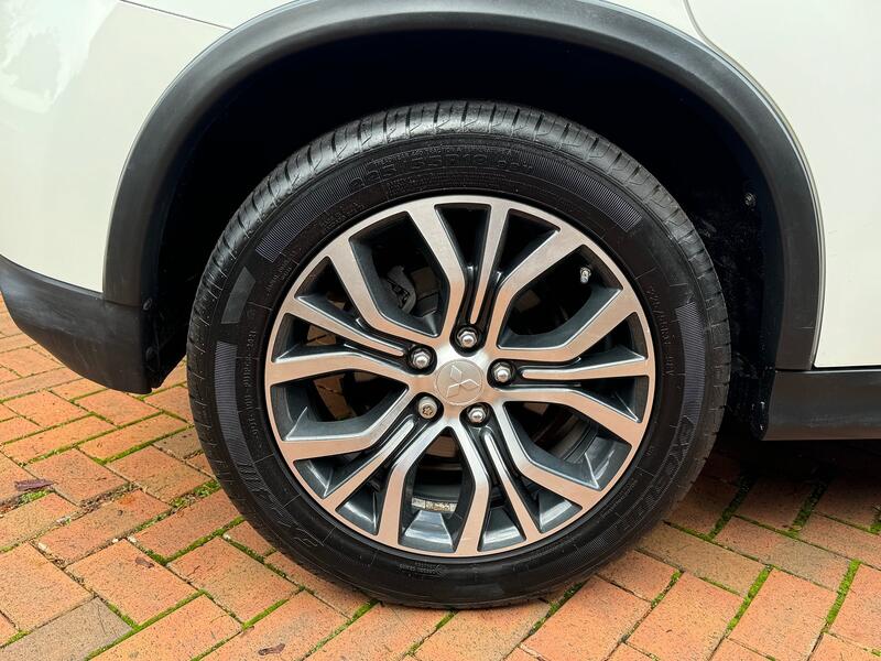 MITSUBISHI ASX