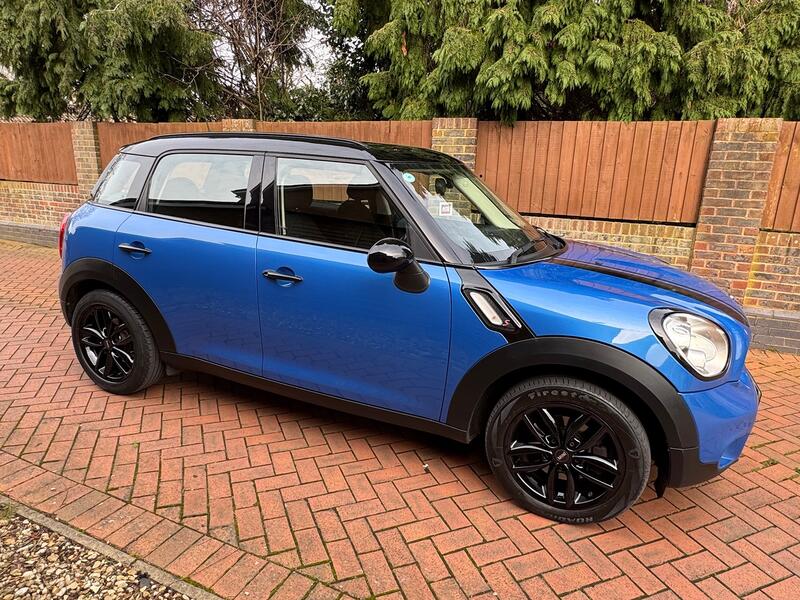 MINI COUNTRYMAN