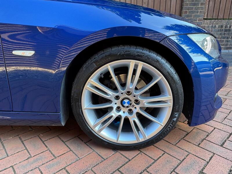 BMW 3 SERIES