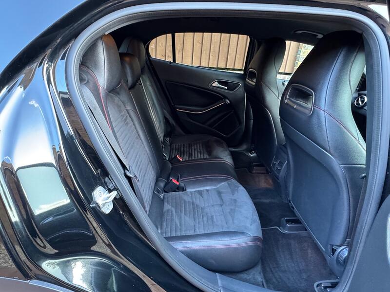 MERCEDES-BENZ GLA CLASS