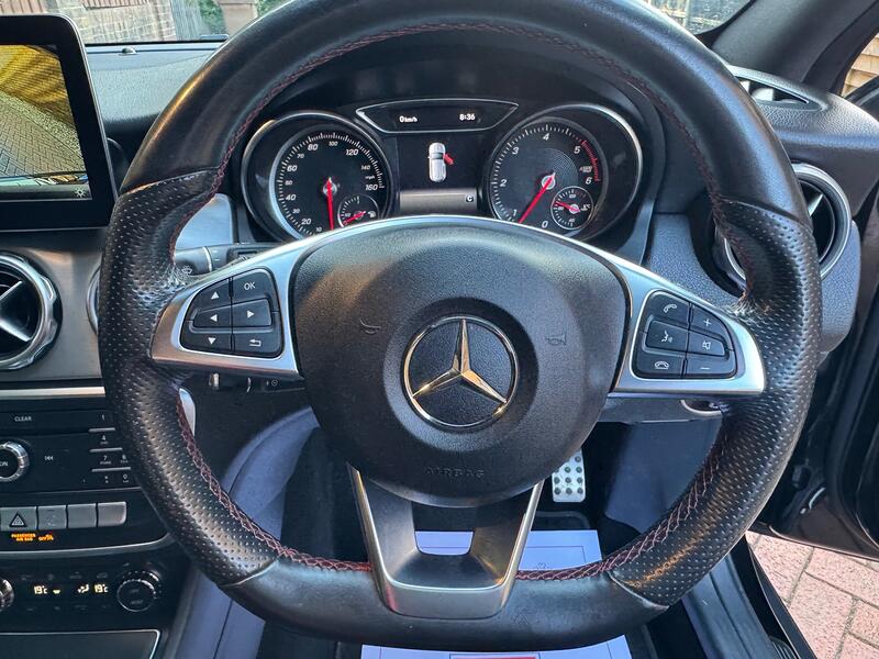 MERCEDES-BENZ GLA CLASS