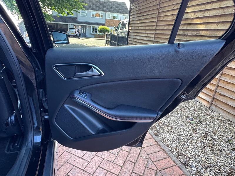 MERCEDES-BENZ GLA CLASS