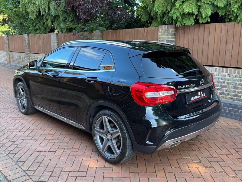 MERCEDES-BENZ GLA CLASS