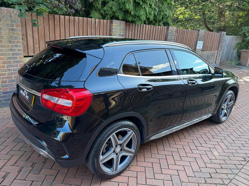MERCEDES-BENZ GLA CLASS