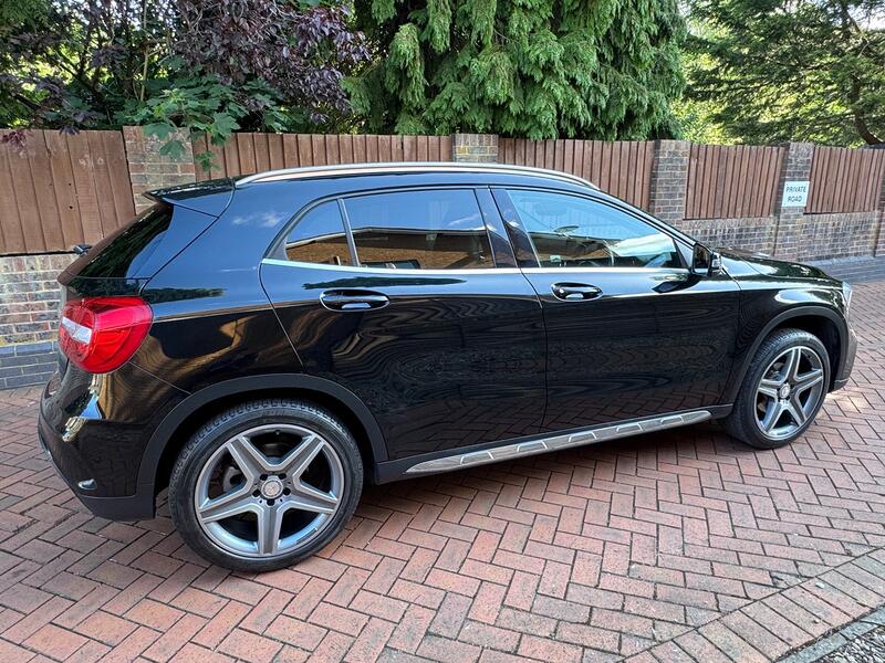MERCEDES-BENZ GLA CLASS