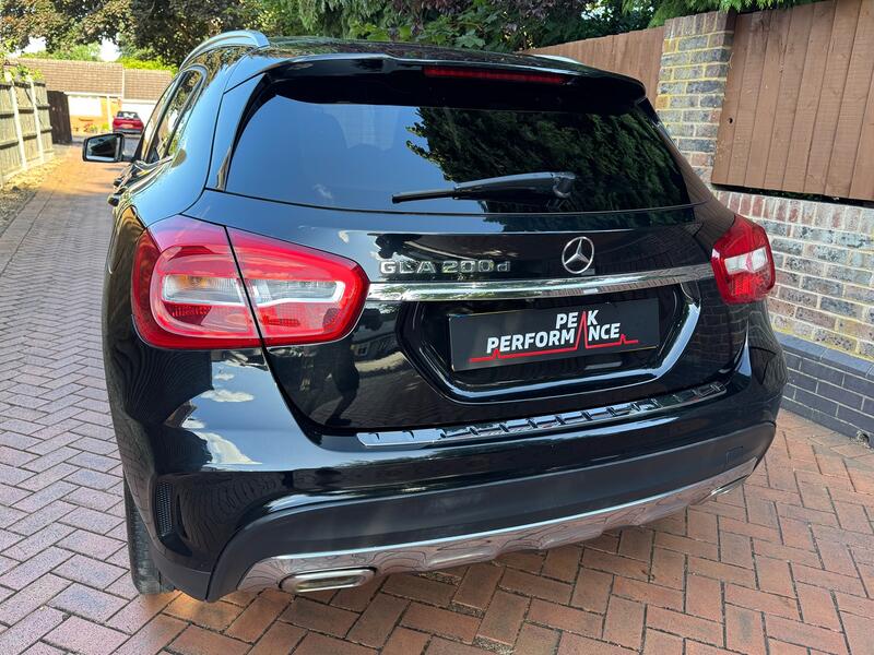 MERCEDES-BENZ GLA CLASS
