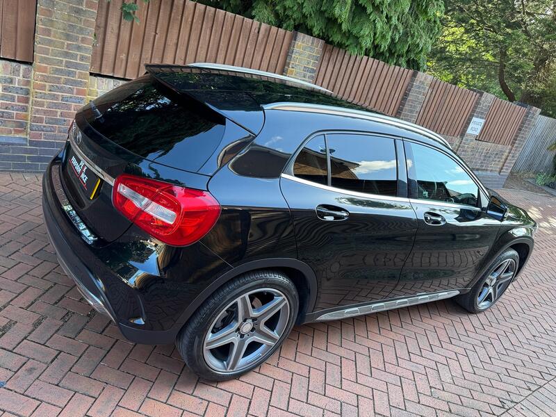 MERCEDES-BENZ GLA CLASS
